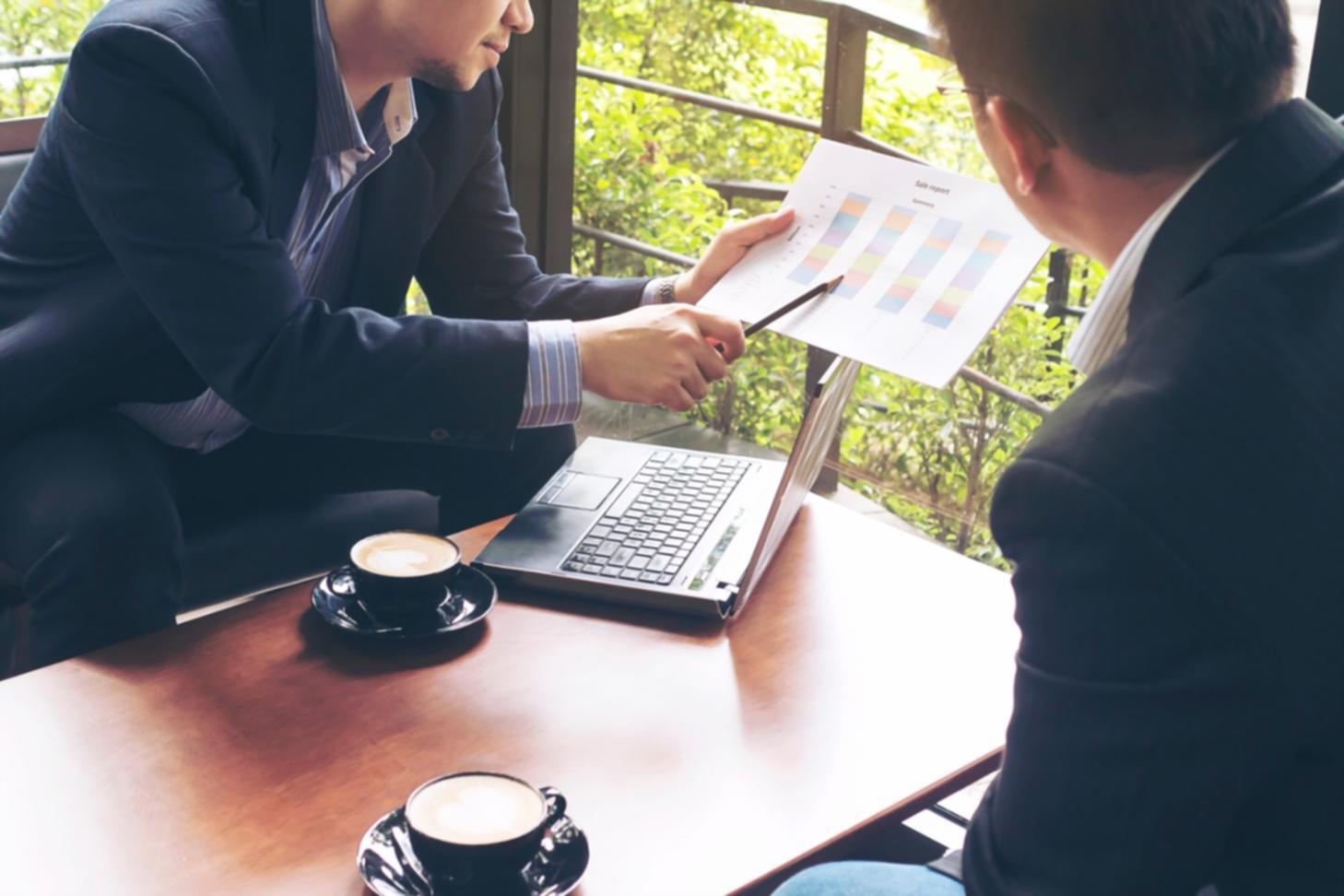 Session de travail collaboratif sur un projet d'entreprise